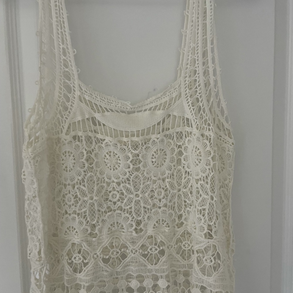 Crotchet sleeveless top